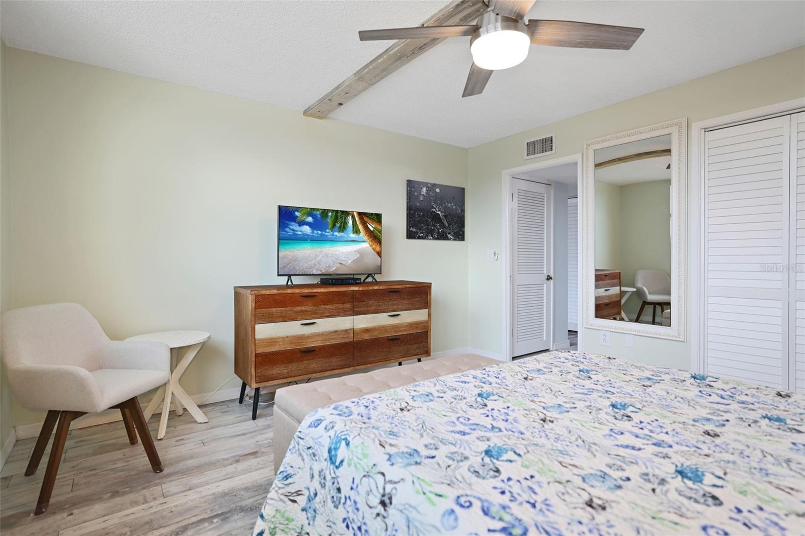7560 BAY ISLAND DRIVE S, #345, South Pasadena, FL 33707