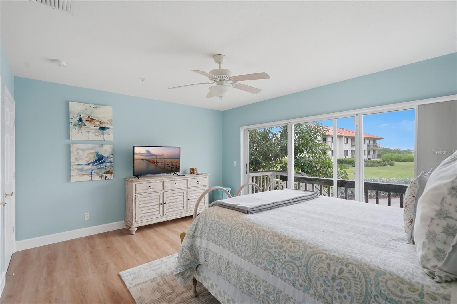 Lower level guest bedroom with private entrance and ensuite full bath.