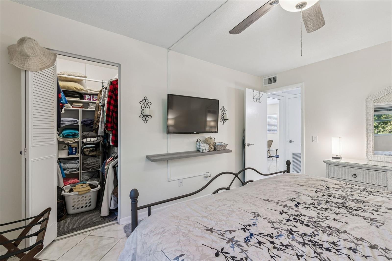 2750 E BAY DRIVE, #12B, Largo, FL 33771