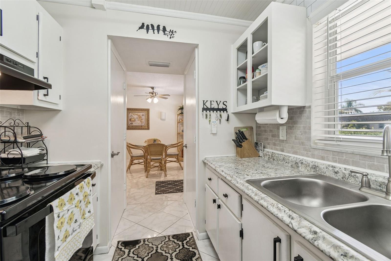 2750 E BAY DRIVE, #12B, Largo, FL 33771