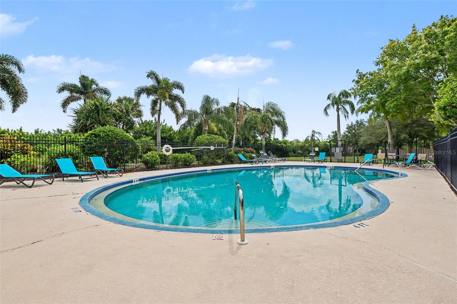 6137 BAYSIDE KEY DRIVE, Tampa, FL 33615