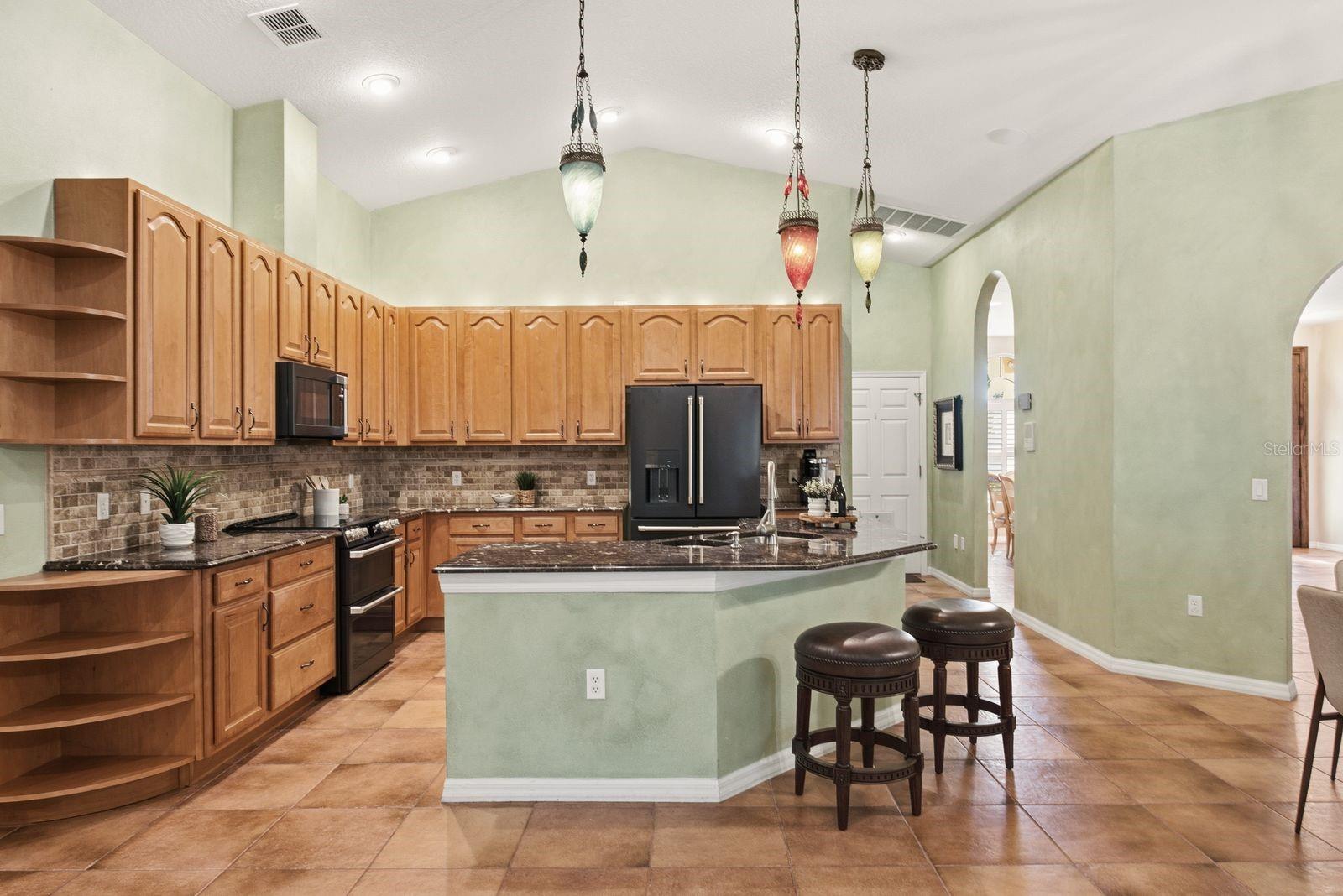 580 S FLORIDA AVENUE, Tarpon Springs, FL 34689