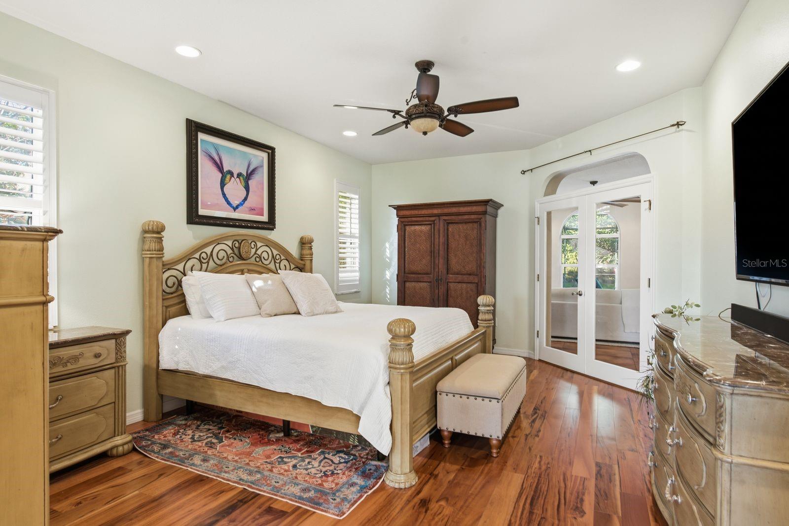580 S FLORIDA AVENUE, Tarpon Springs, FL 34689