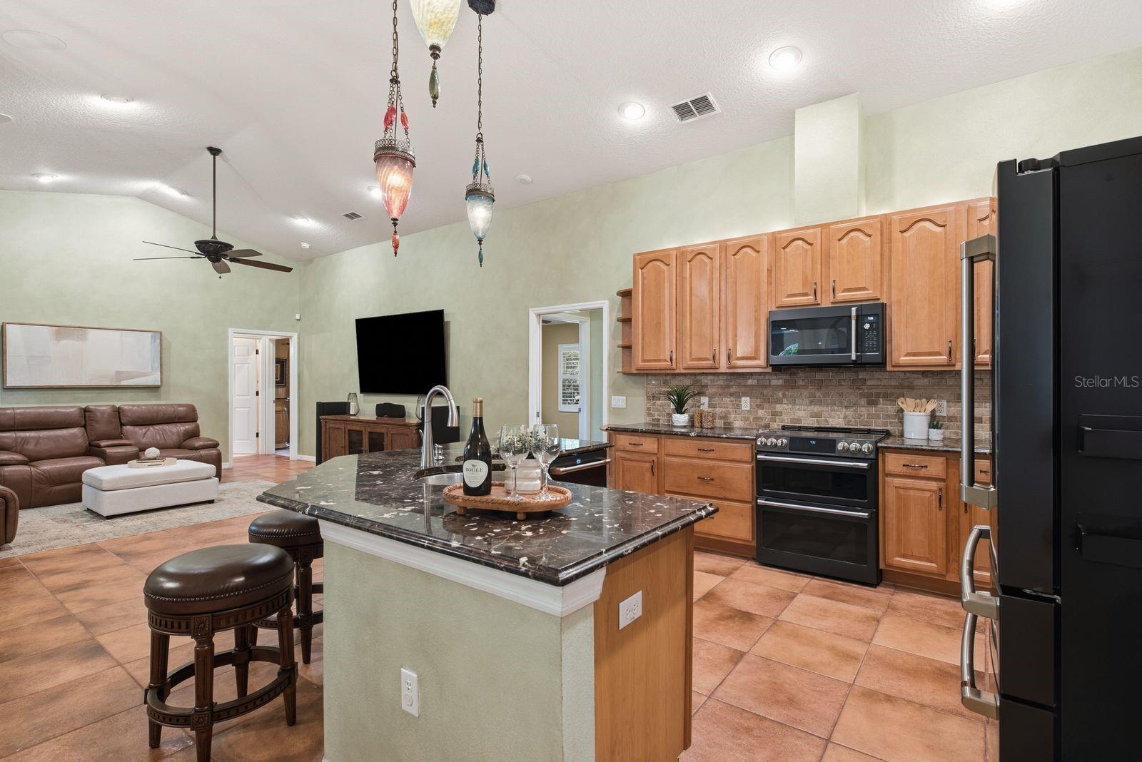 580 S FLORIDA AVENUE, Tarpon Springs, FL 34689