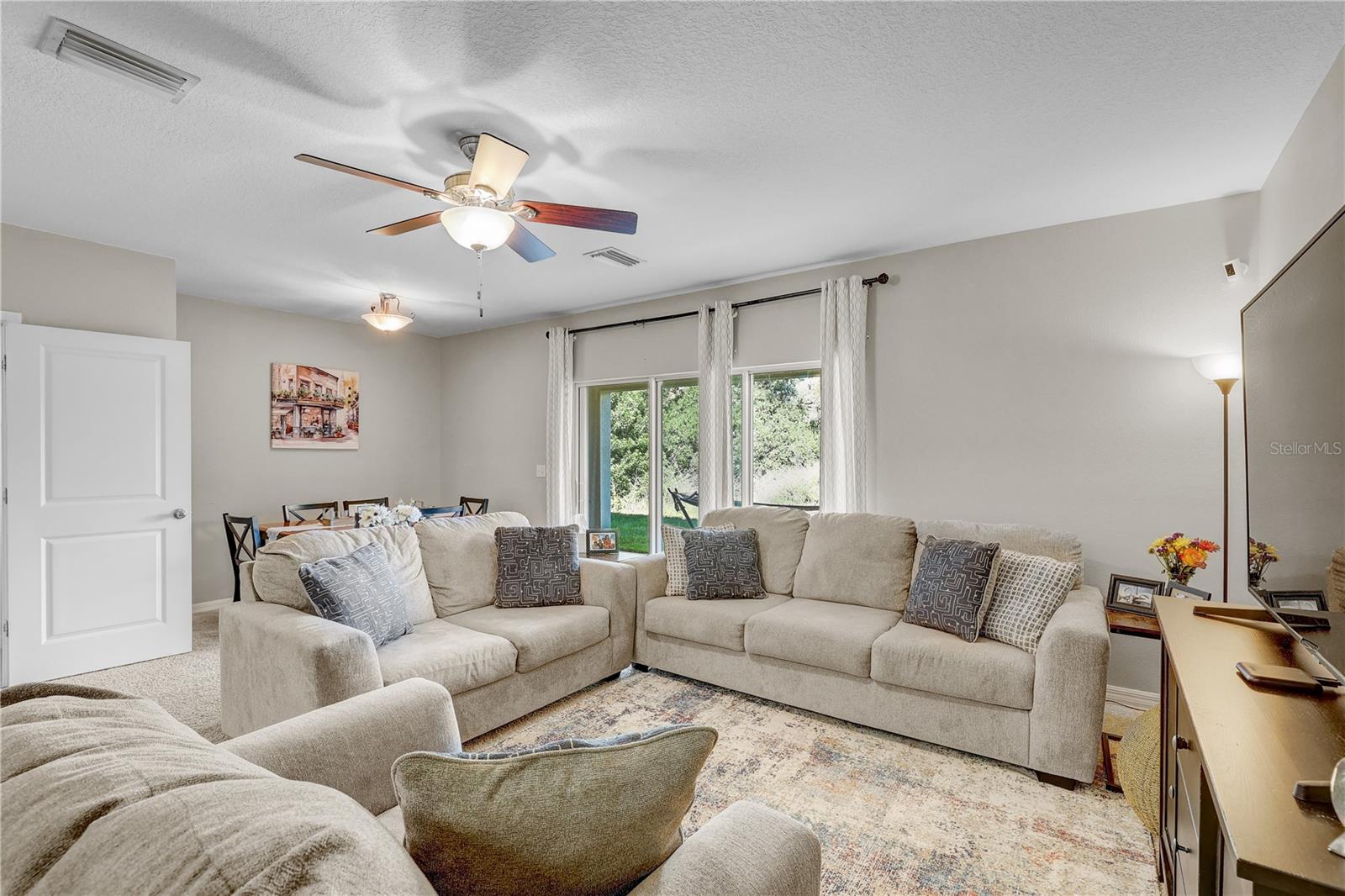 9904 HOUND CHASE DRIVE, Gibsonton, FL 33534 9904 HOUND CHASE DRIVE, Gibsonton, FL 33534