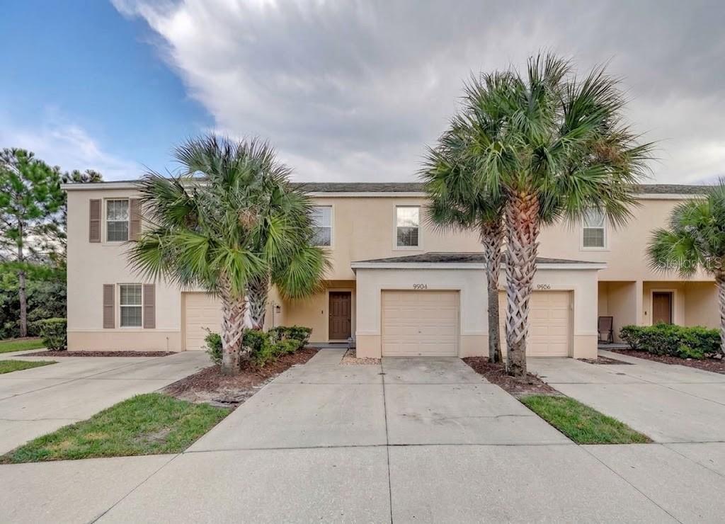 9904 HOUND CHASE DRIVE, Gibsonton, FL 33534 9904 HOUND CHASE DRIVE, Gibsonton, FL 33534