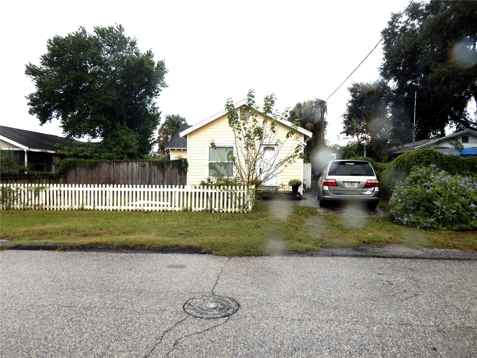 8608 N 9TH STREET, Tampa, FL 33604