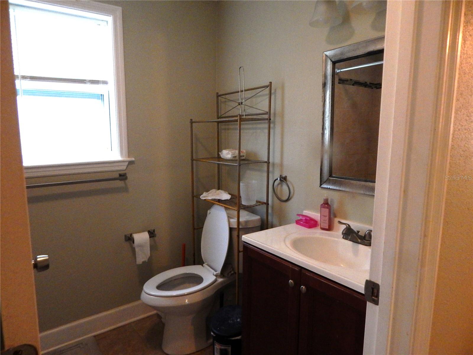 8608 N 9TH STREET, Tampa, FL 33604
