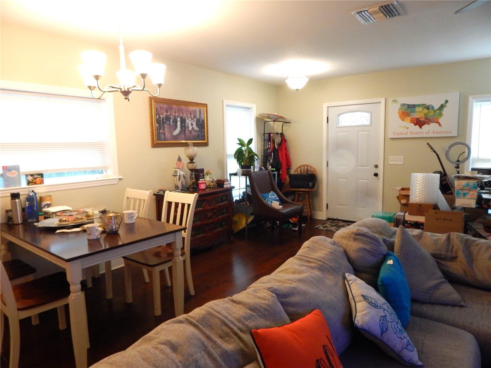 8608 N 9TH STREET, Tampa, FL 33604