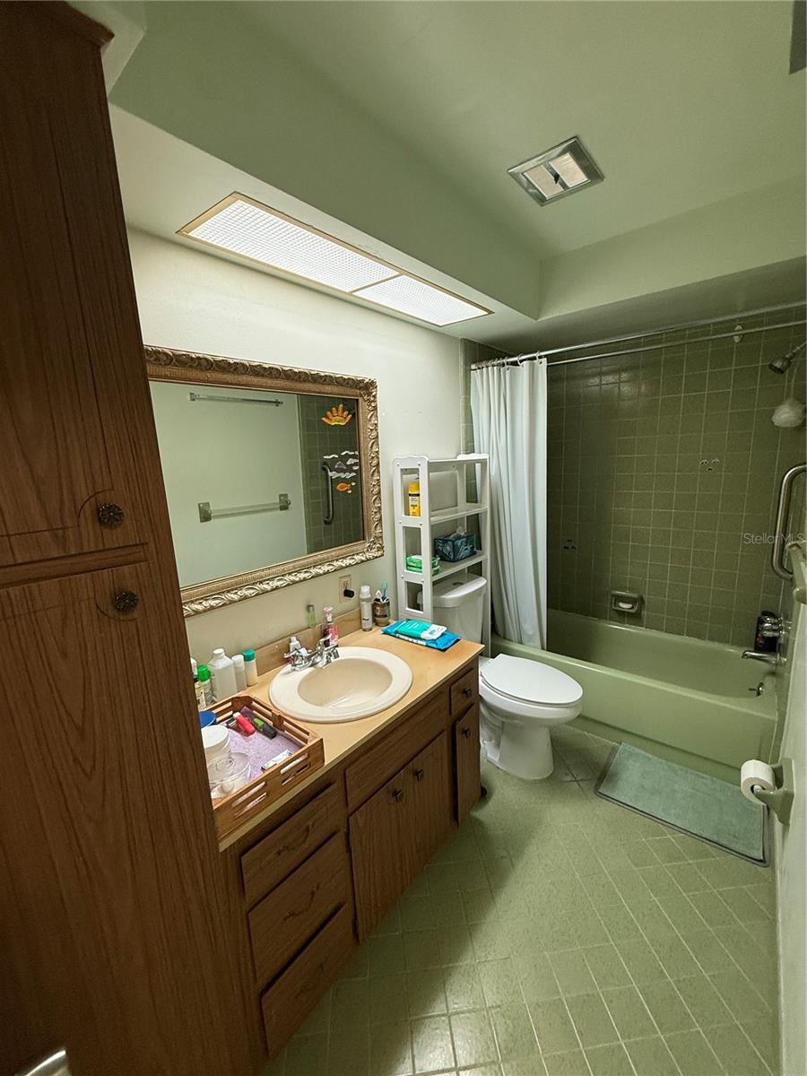 1411 NORMANDY PARK DRIVE, #4, Clearwater, FL 33756