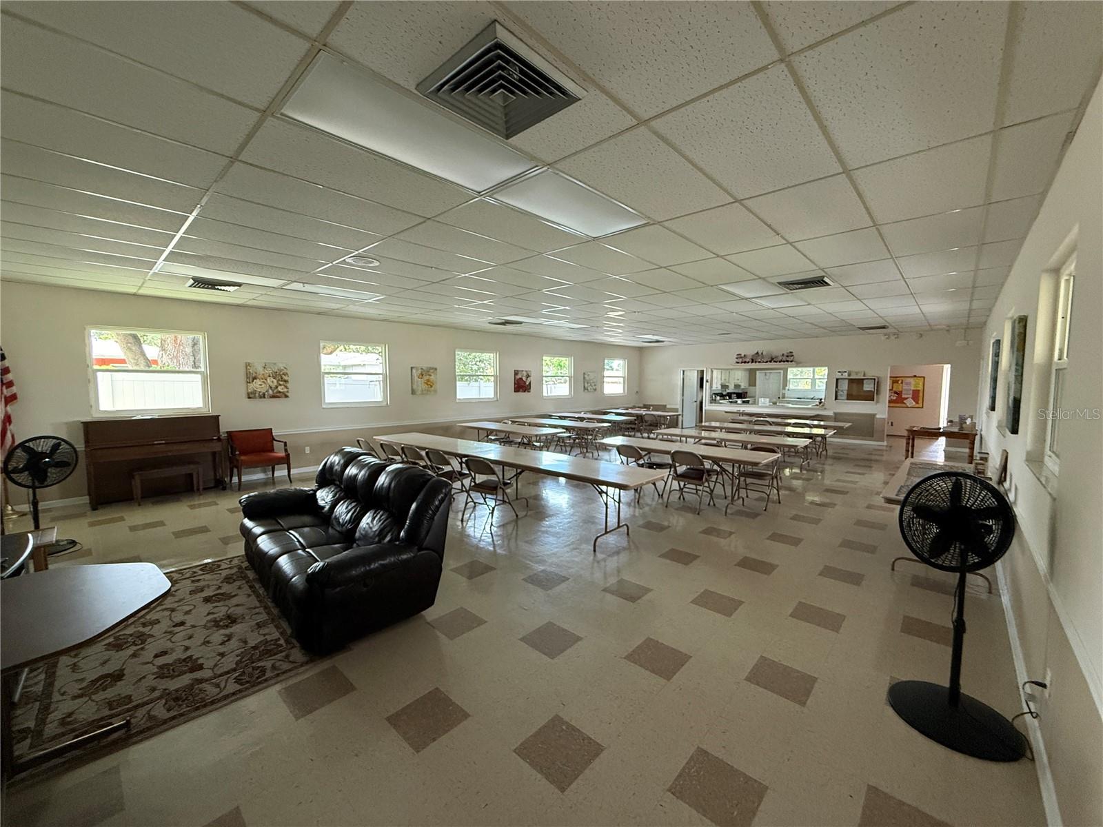 1411 NORMANDY PARK DRIVE, #4, Clearwater, FL 33756