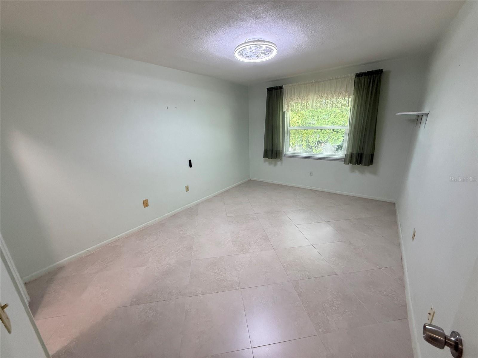 1411 NORMANDY PARK DRIVE, #4, Clearwater, FL 33756