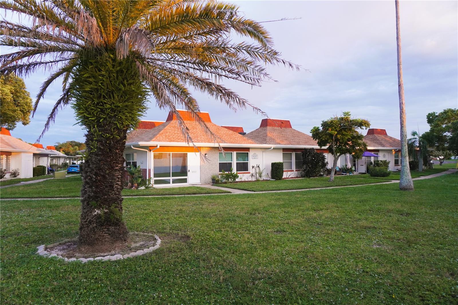 4337 Tahitian Gardens Circle #E 4337 Tahitian Gardens Circle #E