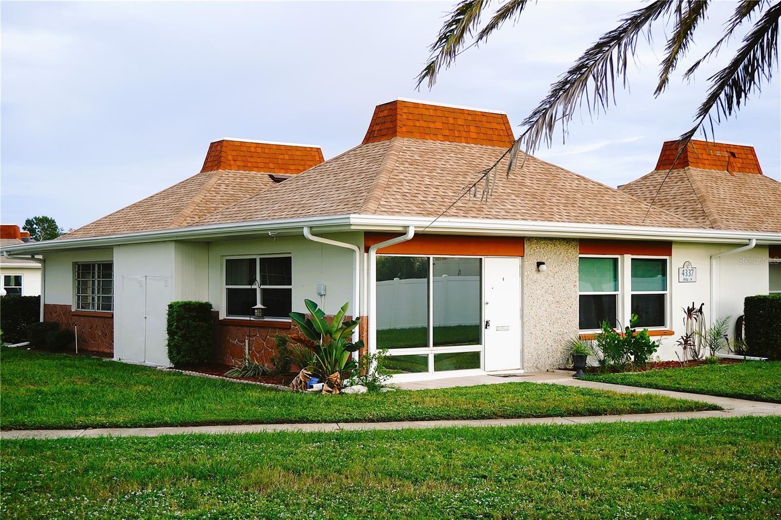 4337 Tahitian Gardens Circle #E