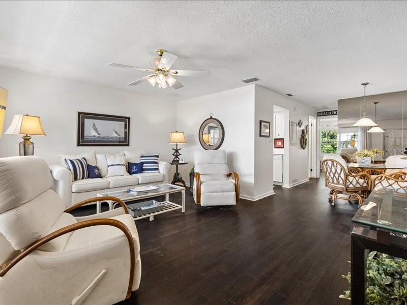 650 PINELLAS POINT DRIVE S, #240, St Petersburg, FL 33705