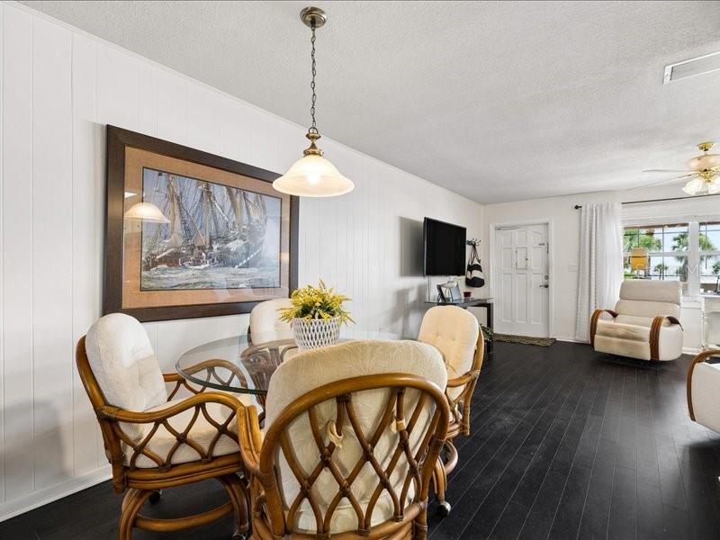 650 PINELLAS POINT DRIVE S, #240, St Petersburg, FL 33705