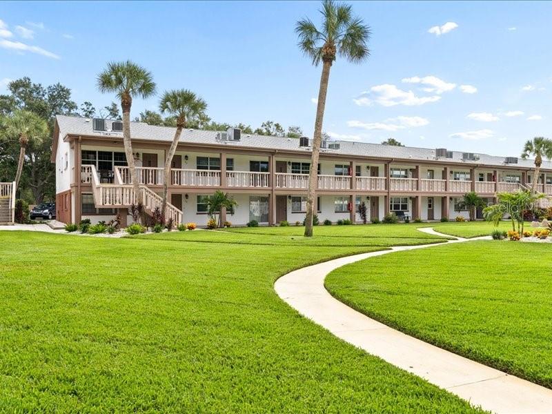 650 PINELLAS POINT DRIVE S, #240, St Petersburg, FL 33705
