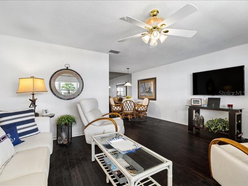 650 PINELLAS POINT DRIVE S, #240, St Petersburg, FL 33705