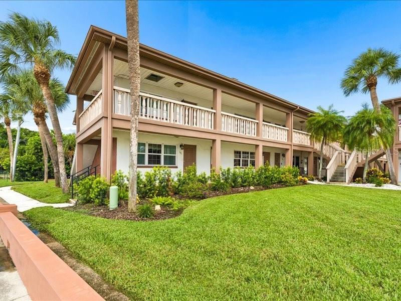 650 PINELLAS POINT DRIVE S, #240, St Petersburg, FL 33705