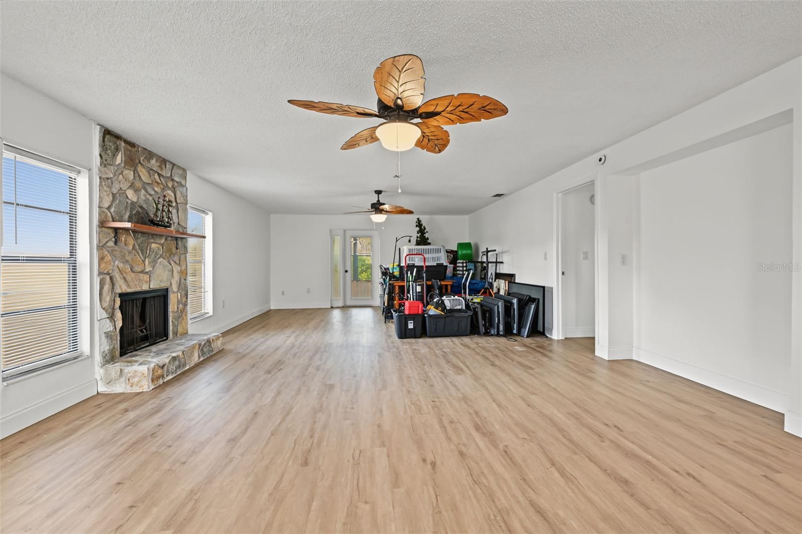 9930 EAGLES POINT CIRCLE, #1, Port Richey, FL 34668