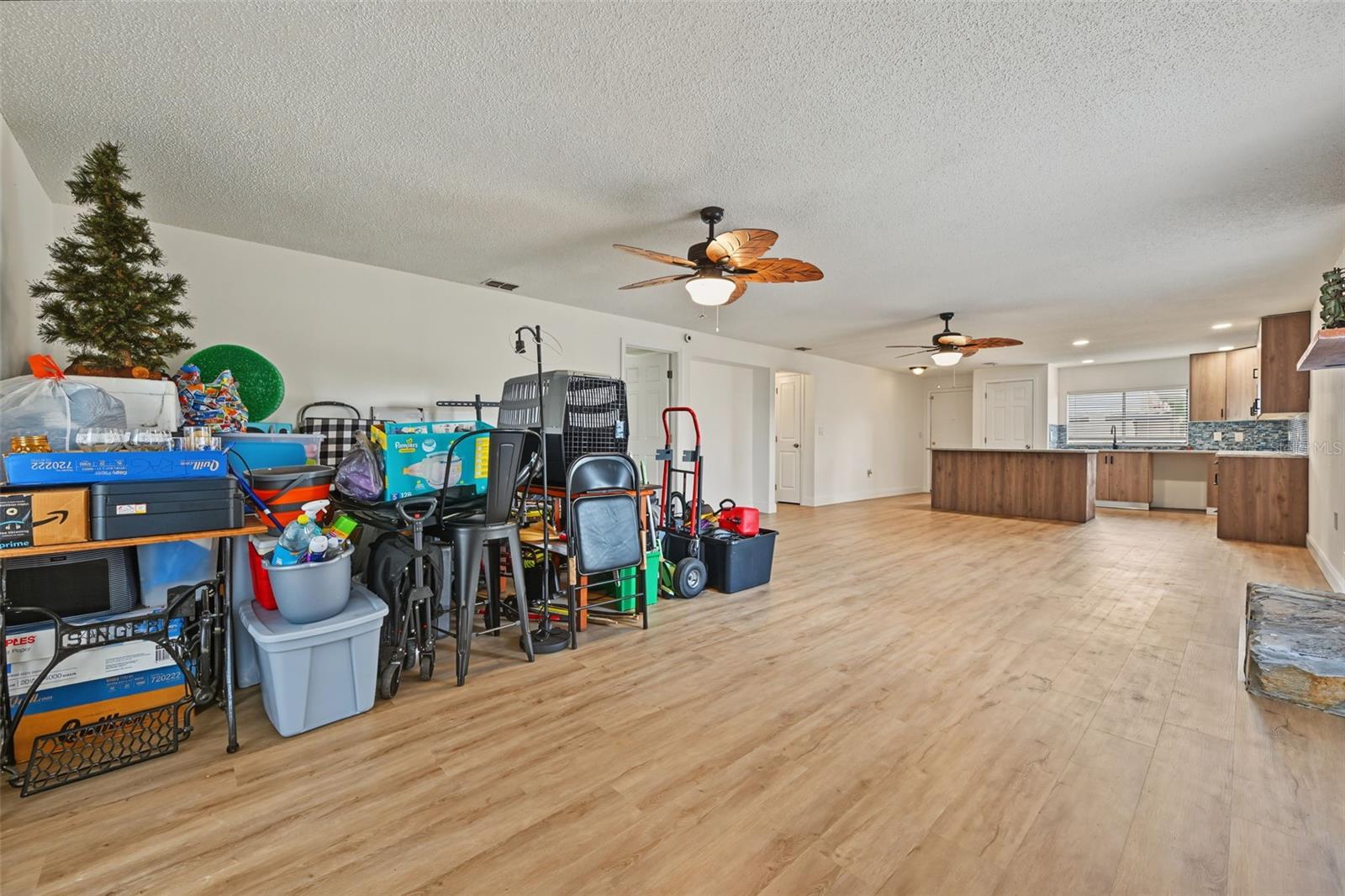 9930 EAGLES POINT CIRCLE, #1, Port Richey, FL 34668