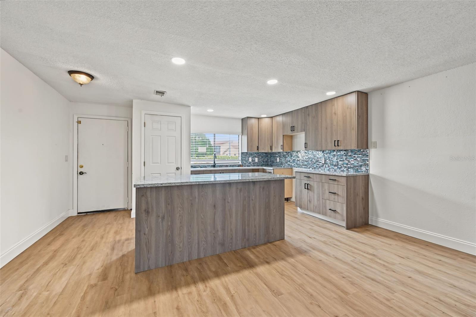 9930 EAGLES POINT CIRCLE, #1, Port Richey, FL 34668