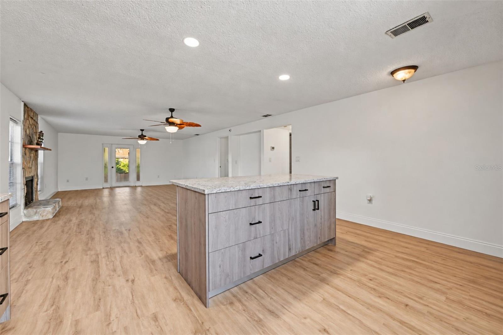 9930 EAGLES POINT CIRCLE, #1, Port Richey, FL 34668