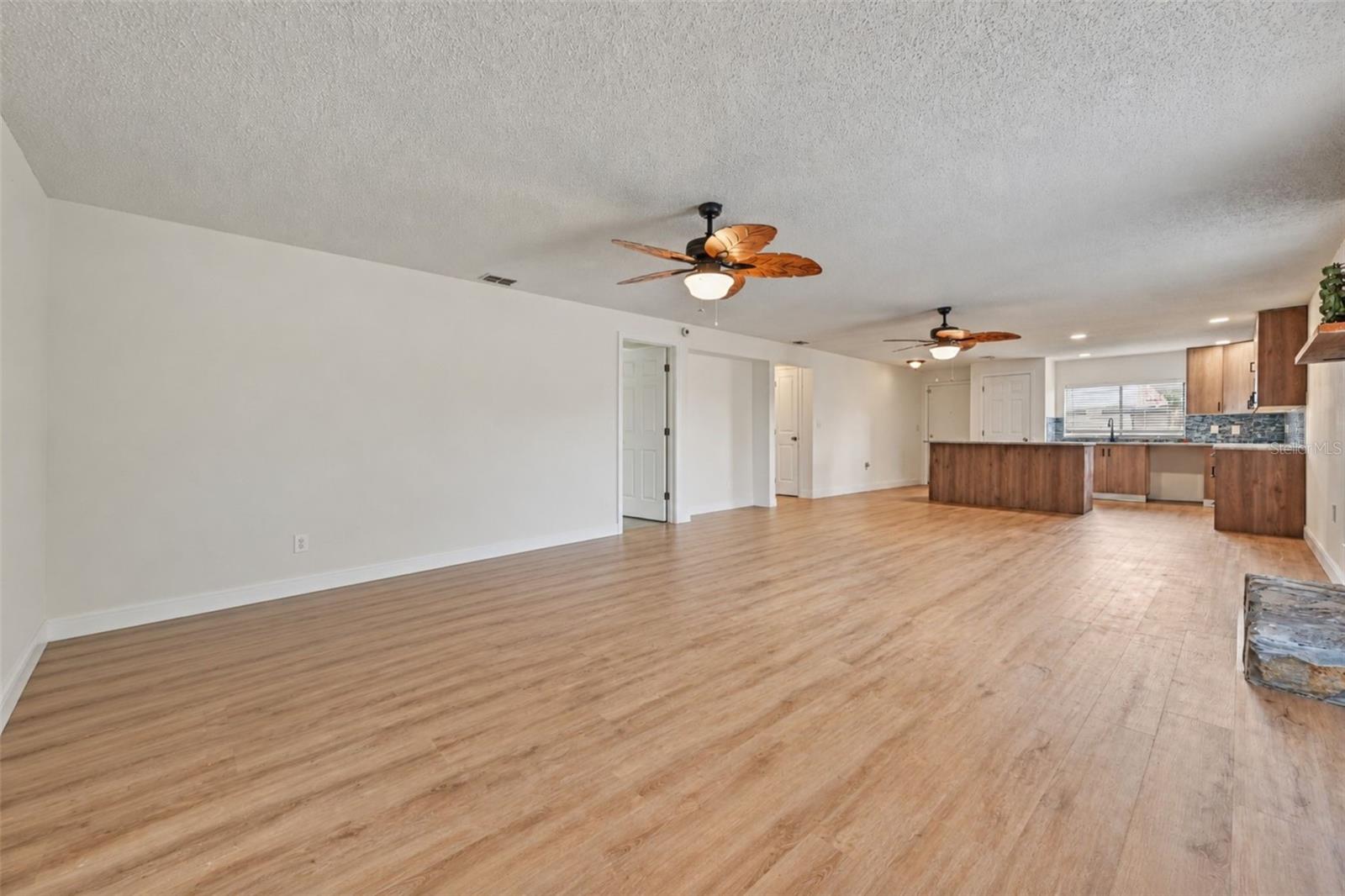 9930 EAGLES POINT CIRCLE, #1, Port Richey, FL 34668