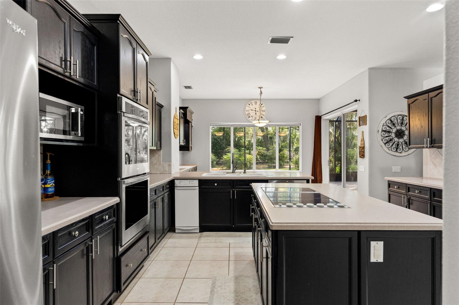 6029 HAMMOCK HILL AVENUE, Lithia, FL 33547