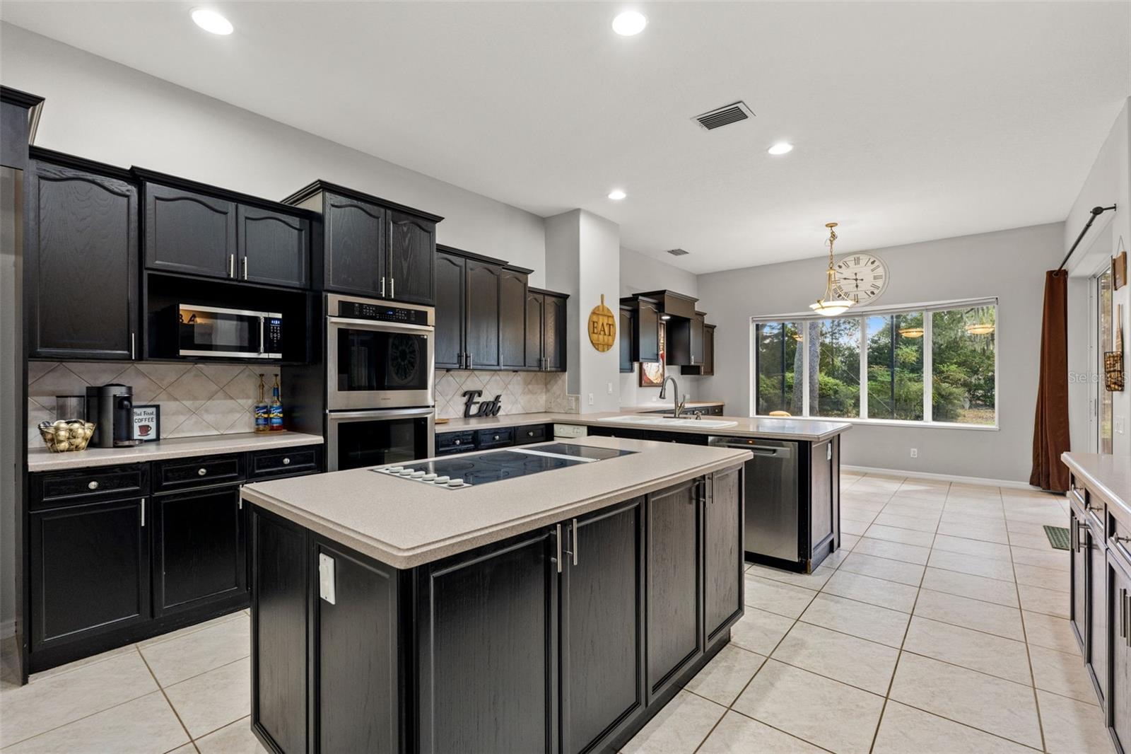 6029 HAMMOCK HILL AVENUE, Lithia, FL 33547