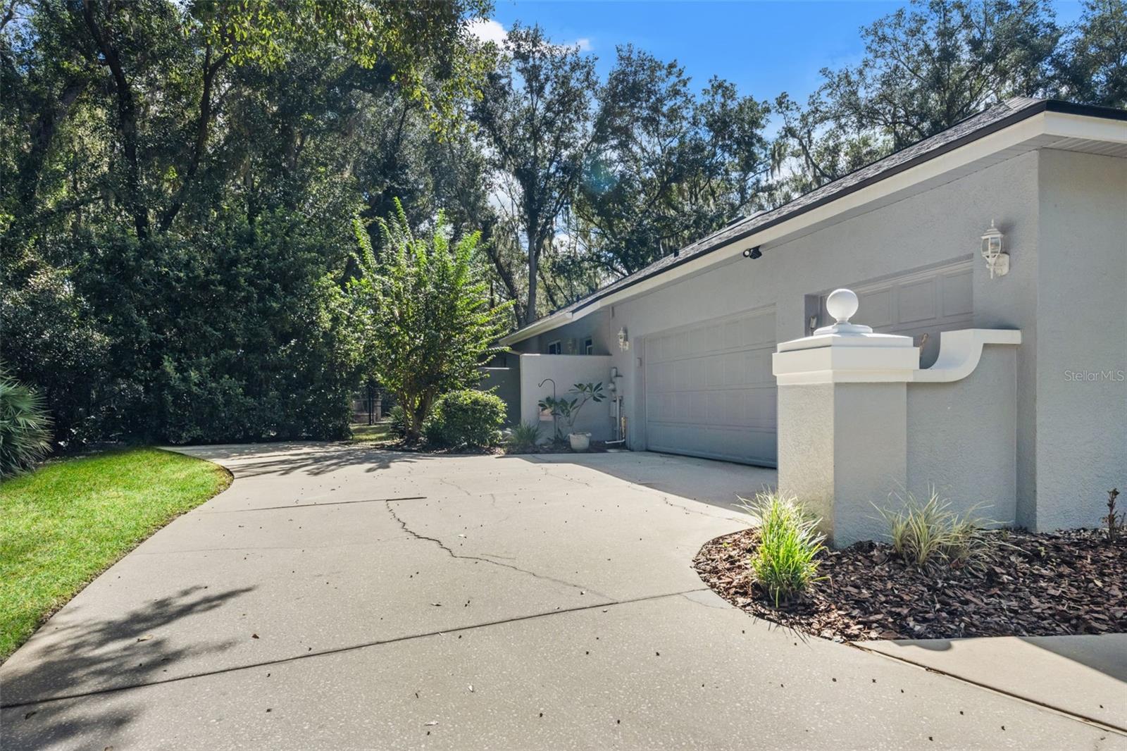 6029 HAMMOCK HILL AVENUE, Lithia, FL 33547