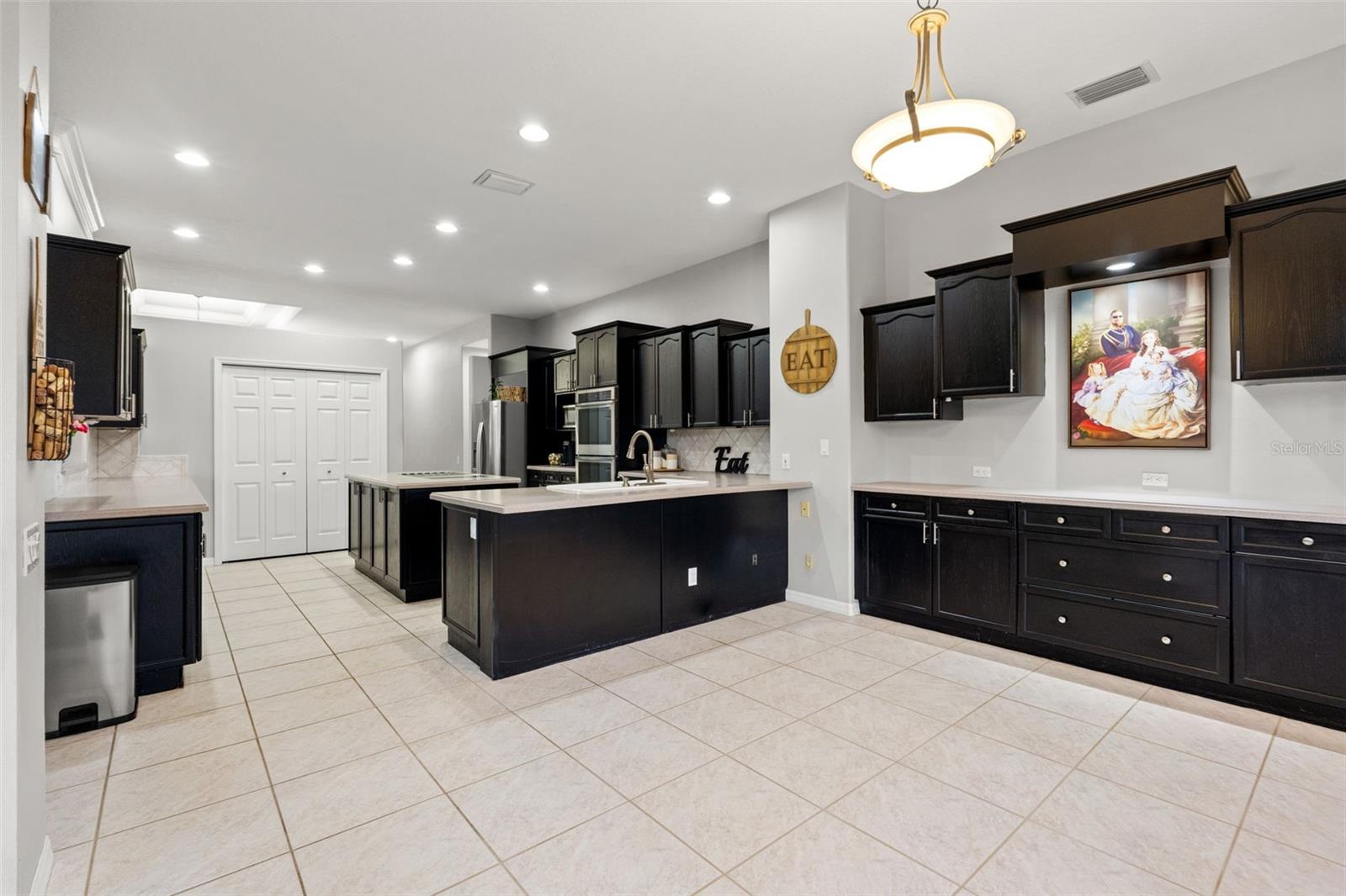 6029 HAMMOCK HILL AVENUE, Lithia, FL 33547