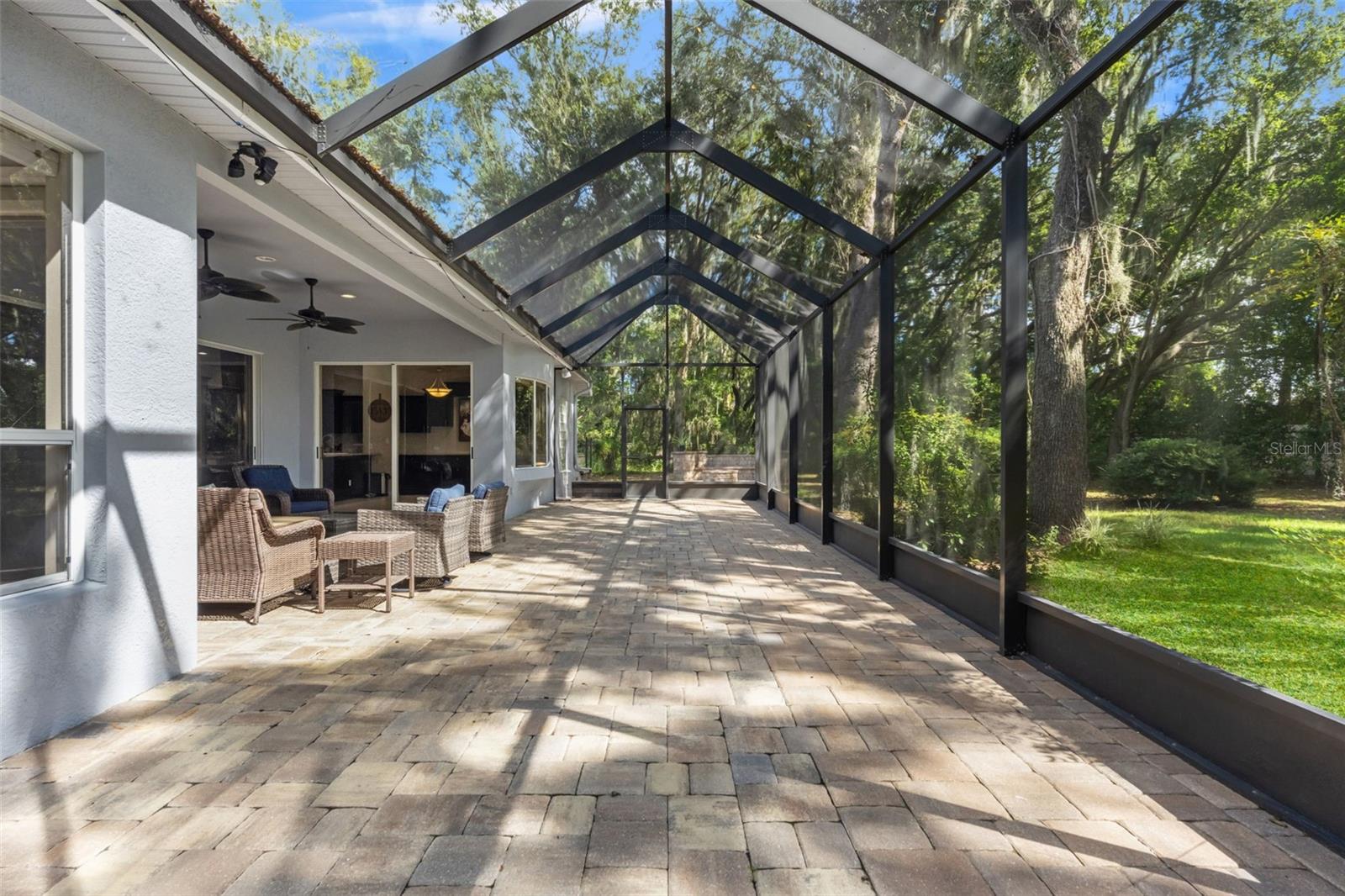 6029 HAMMOCK HILL AVENUE, Lithia, FL 33547
