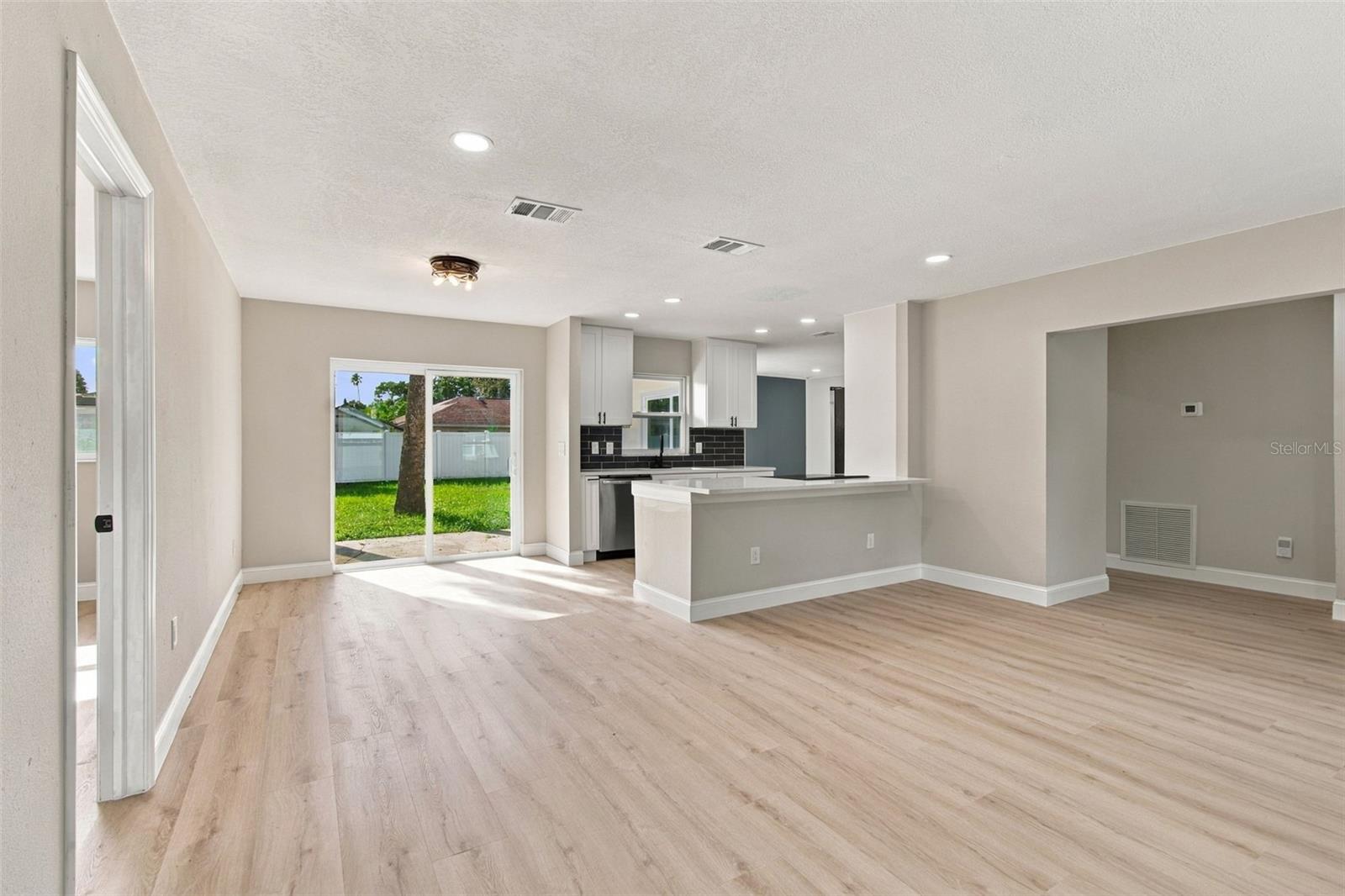 13918 BRIARDALE LANE, Tampa, FL 33618