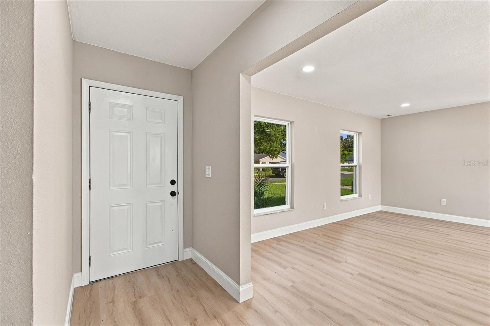 13918 BRIARDALE LANE, Tampa, FL 33618