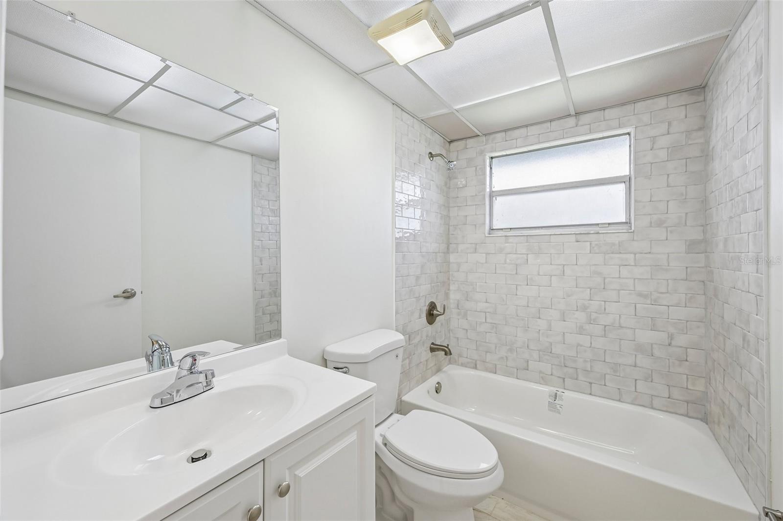 202 BEDFORD TRAIL, #109, Sun City Center, FL 33573