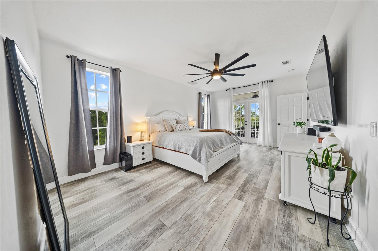 1456 N JASMINE AVENUE, Tarpon Springs, FL 34689
