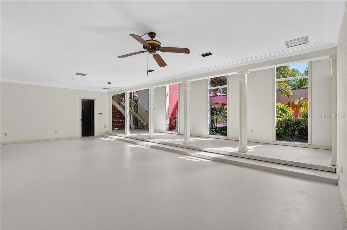 2278 KINGS POINT DRIVE, Largo, FL 33774
