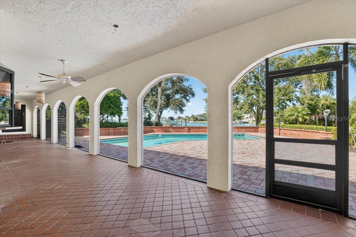 2278 KINGS POINT DRIVE, Largo, FL 33774