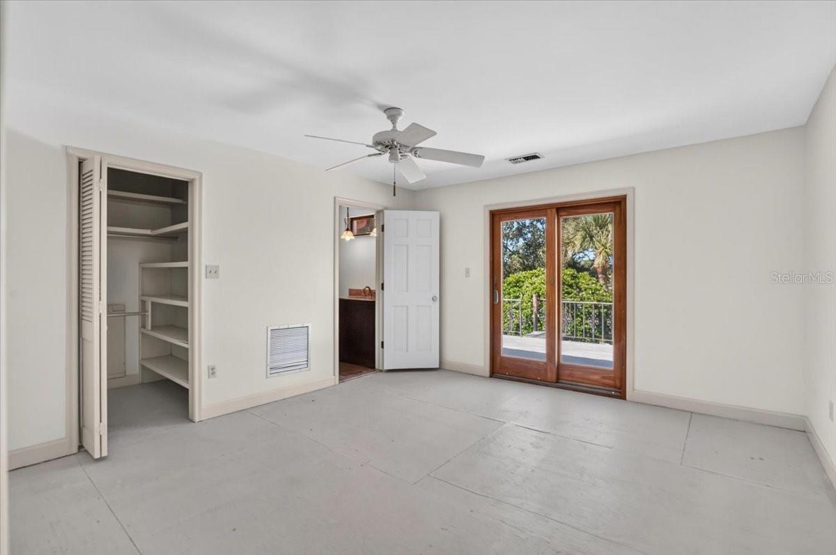 2278 KINGS POINT DRIVE, Largo, FL 33774