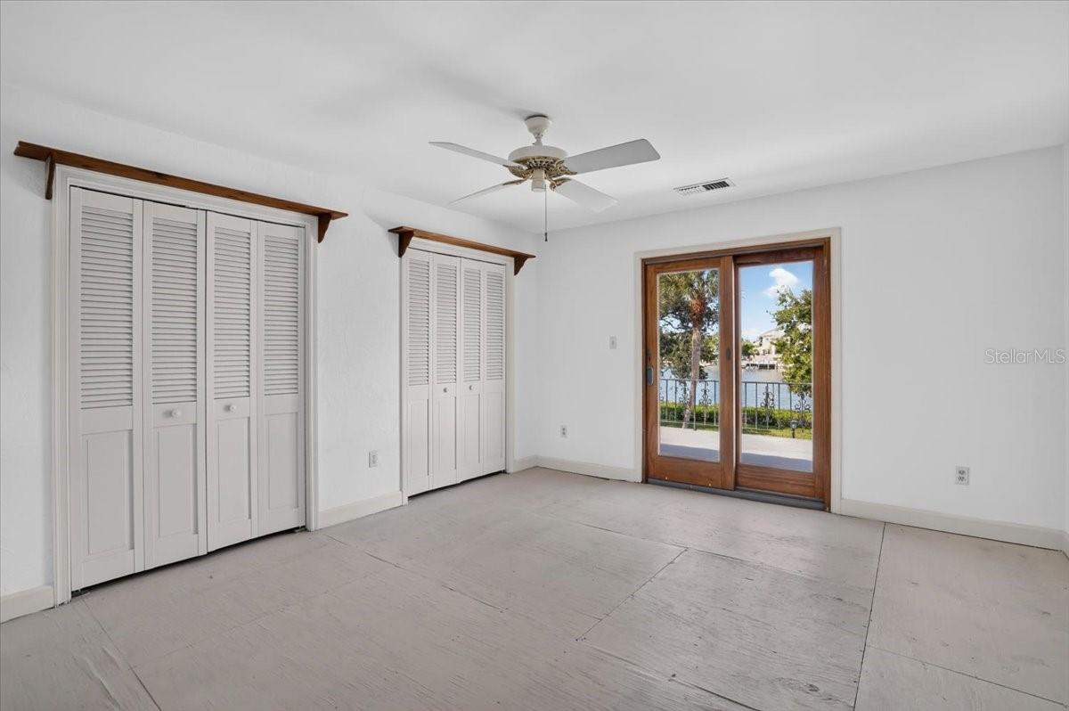 2278 KINGS POINT DRIVE, Largo, FL 33774