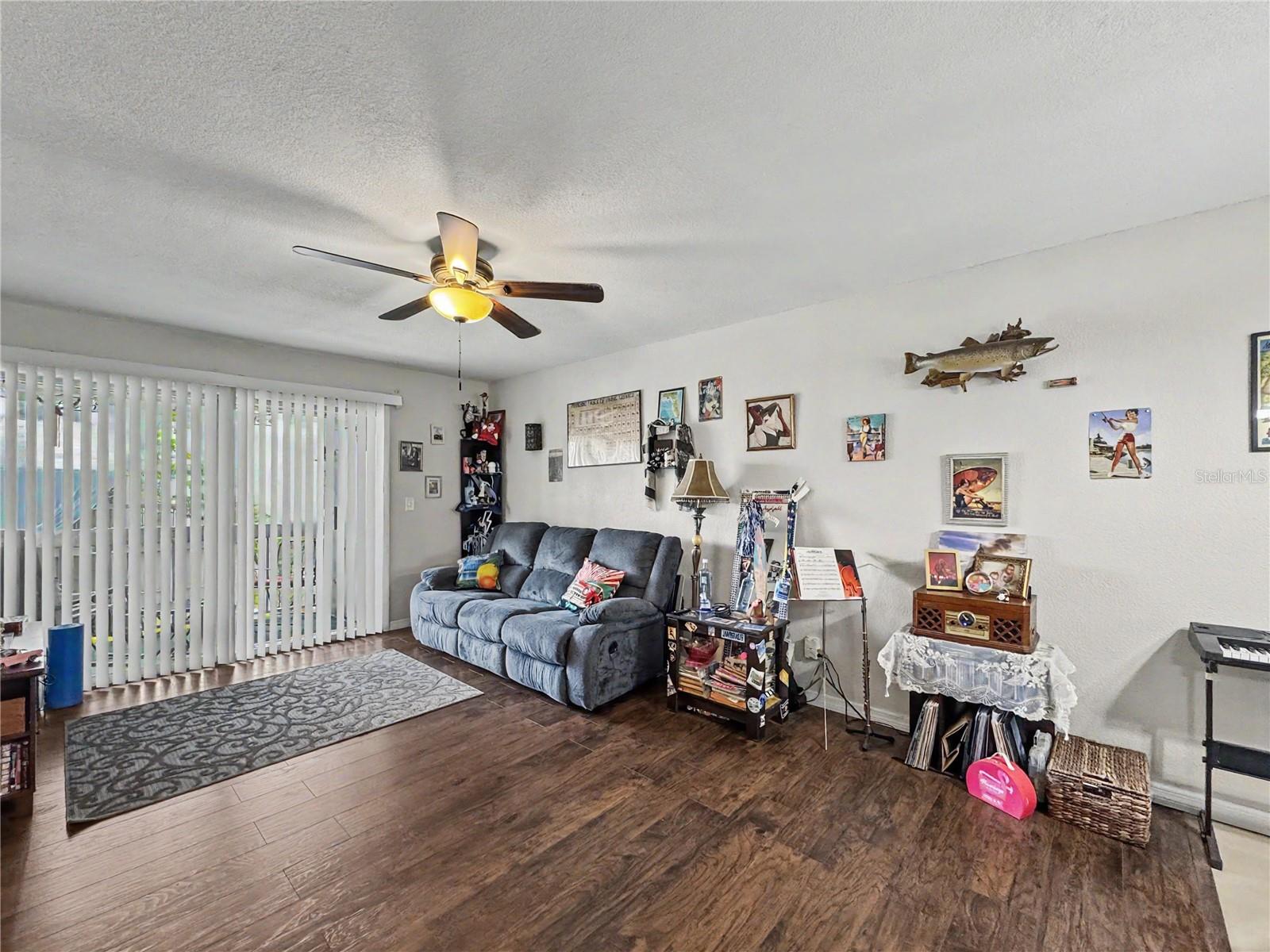 6328 NEWTOWN CIRCLE, #B4, Tampa, FL 33615