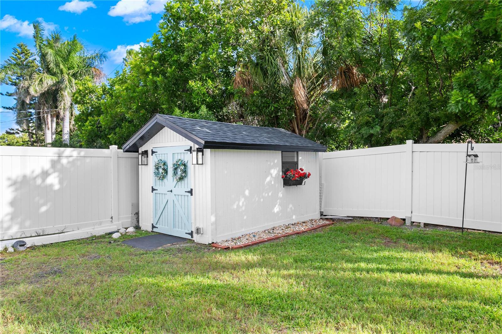 6947 S SHORE DRIVE, South Pasadena, FL 33707