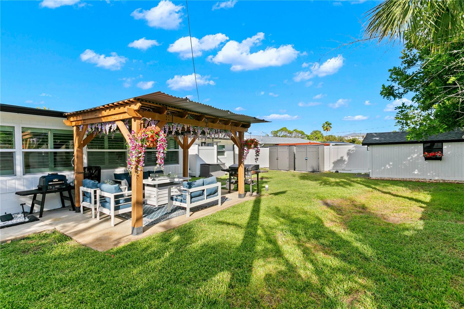 6947 S SHORE DRIVE, South Pasadena, FL 33707