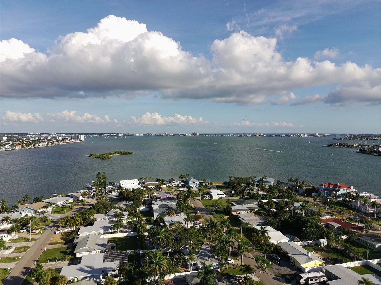 6947 S SHORE DRIVE, South Pasadena, FL 33707