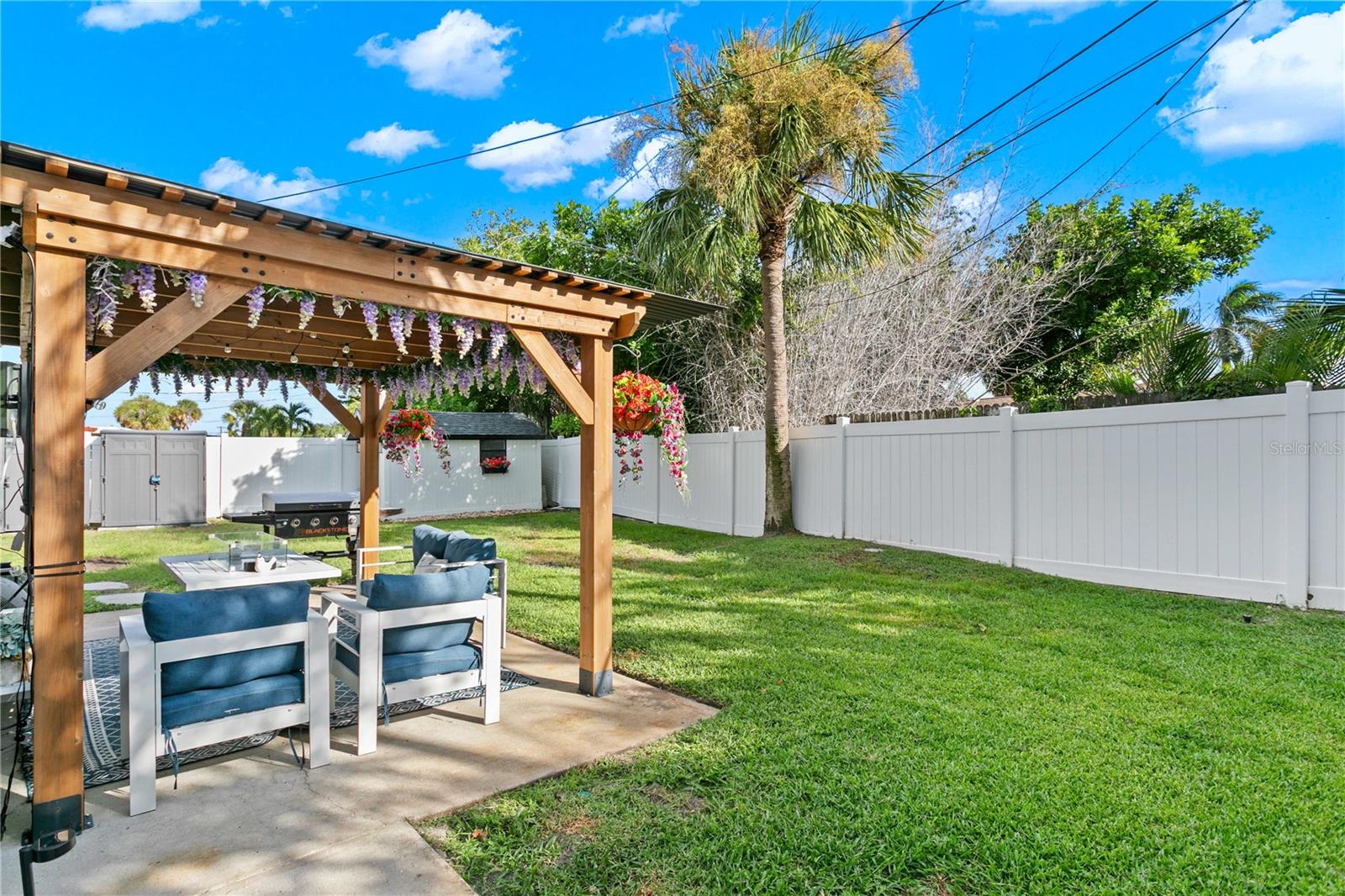 6947 S SHORE DRIVE, South Pasadena, FL 33707