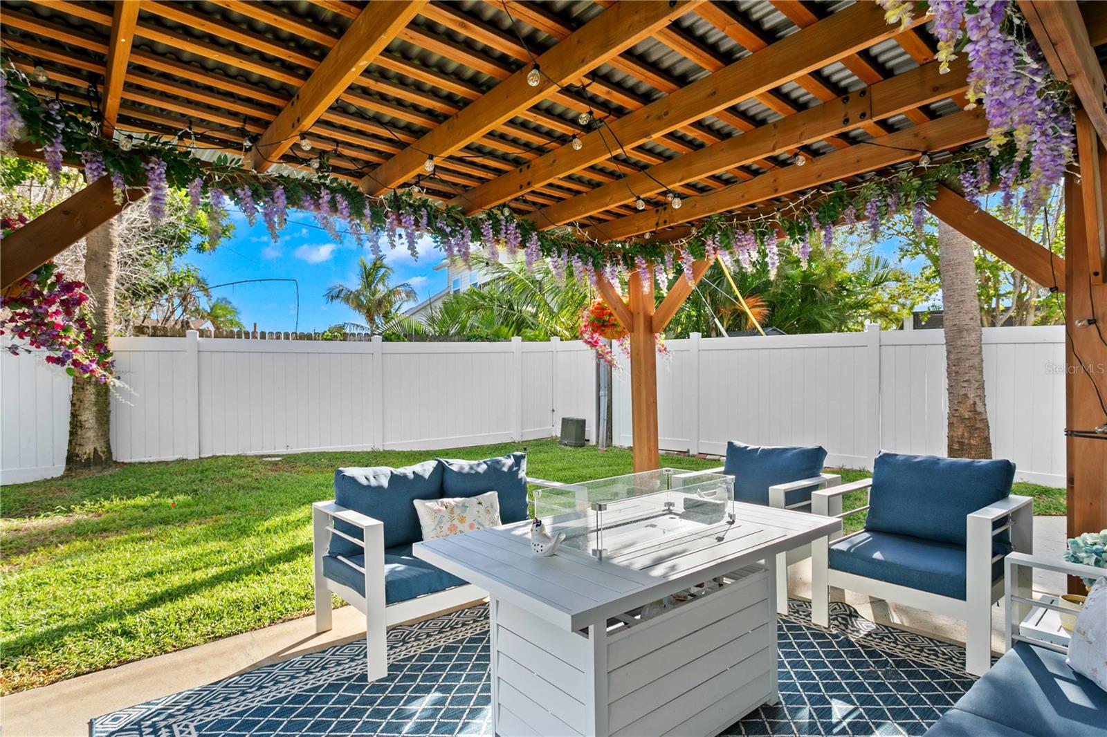 6947 S SHORE DRIVE, South Pasadena, FL 33707
