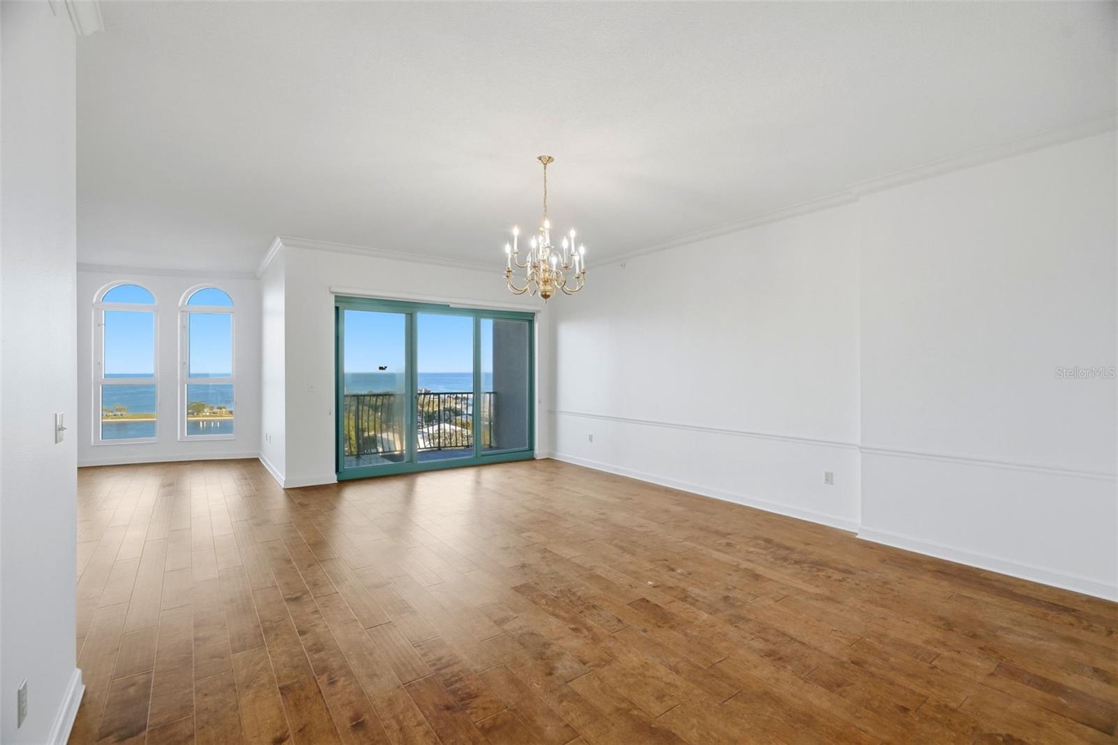 288 BEACH DRIVE NE, #10B, St Petersburg, FL 33701