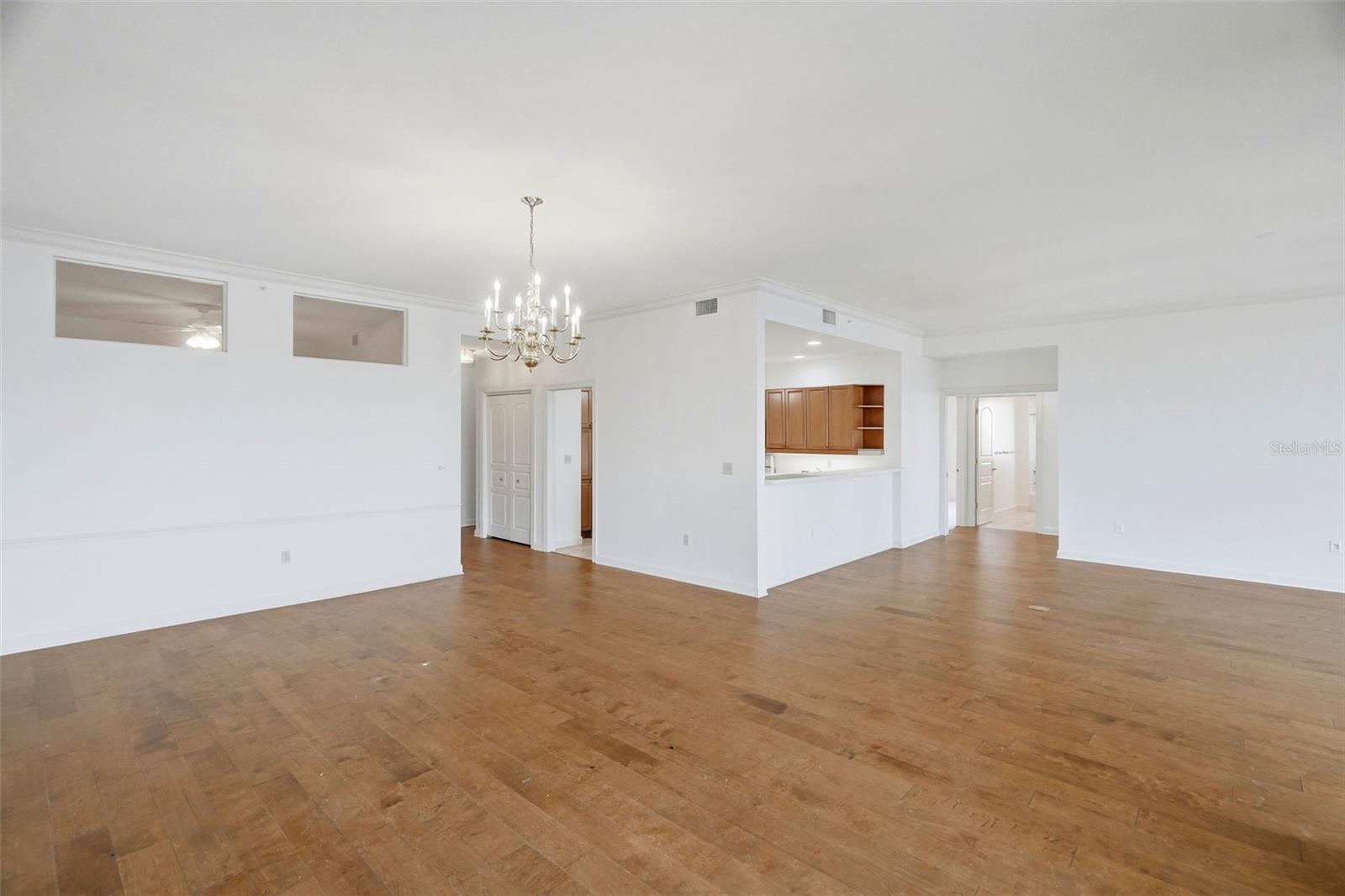 288 BEACH DRIVE NE, #10B, St Petersburg, FL 33701
