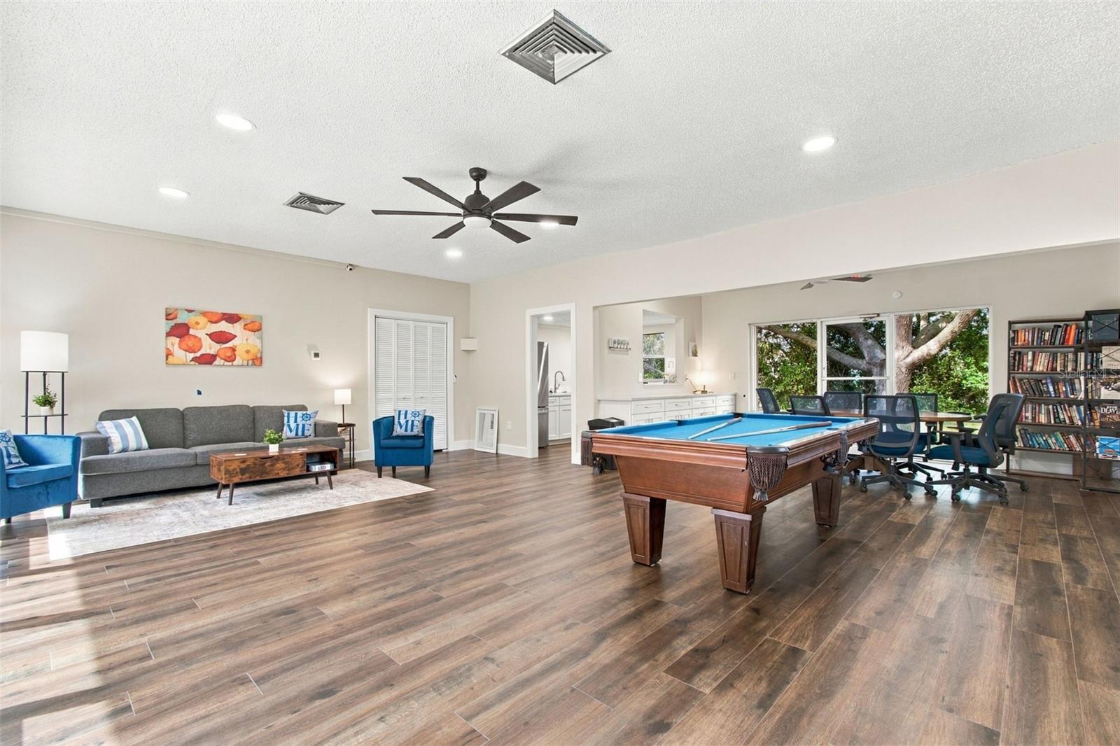 4805 ALT 19, #713, Palm Harbor, FL 34683